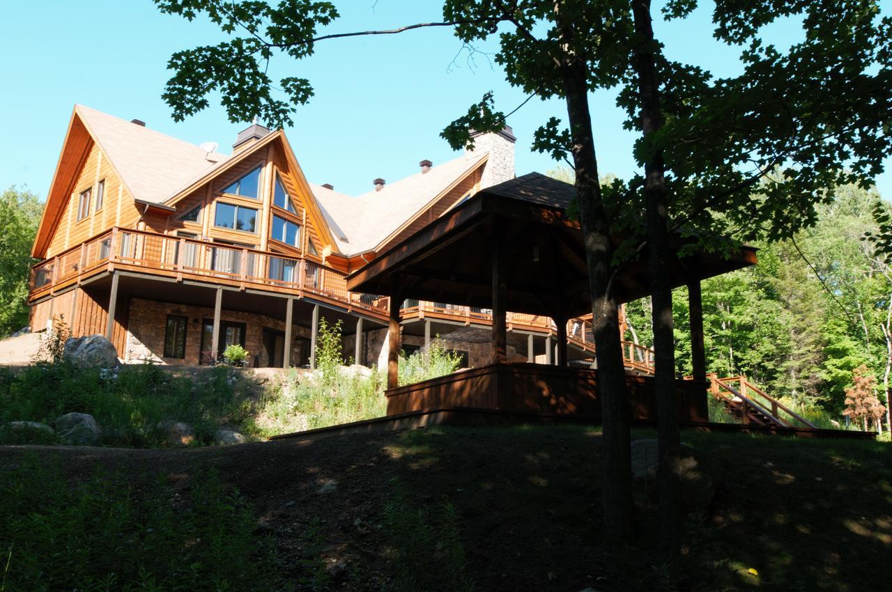 Selenia Lodge- Residences Et Chalets Dans Les Laurentides Saint-Remi-d'Amherst Exterior photo