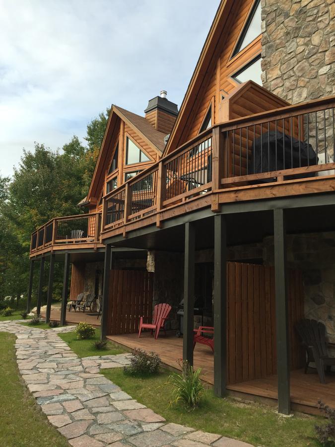 Selenia Lodge- Residences Et Chalets Dans Les Laurentides Saint-Remi-d'Amherst Exterior photo