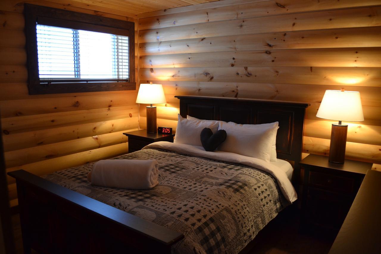 Selenia Lodge- Residences Et Chalets Dans Les Laurentides Saint-Remi-d'Amherst Exterior photo