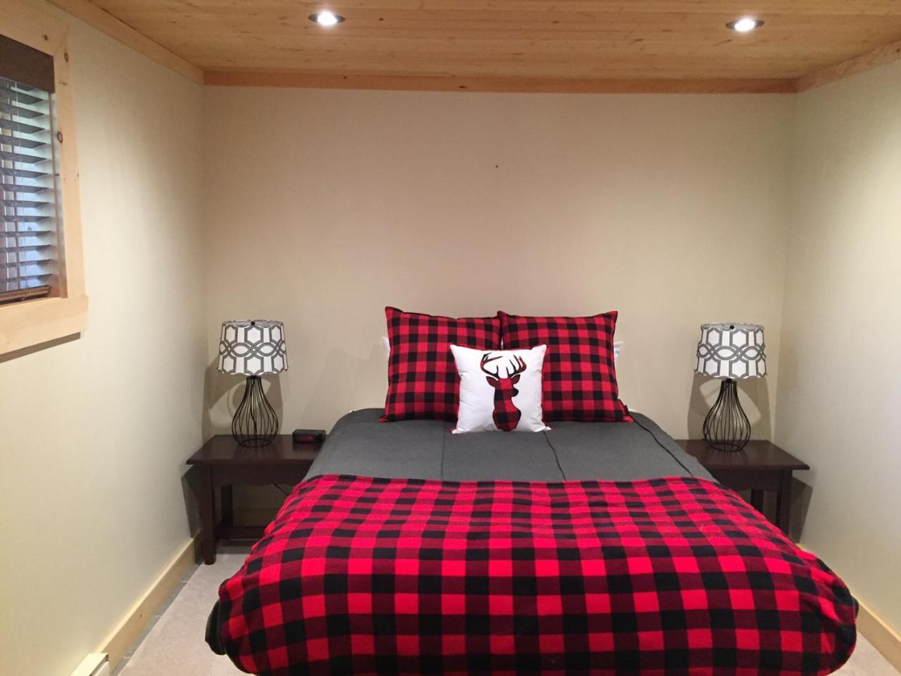Selenia Lodge- Residences Et Chalets Dans Les Laurentides Saint-Remi-d'Amherst Exterior photo