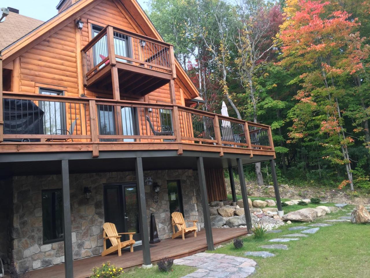 Selenia Lodge- Residences Et Chalets Dans Les Laurentides Saint-Remi-d'Amherst Exterior photo